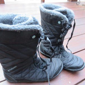 Columbia size 5 black lace up winter boots nwot